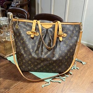 Louis Vuitton Palermo GM Tote with Strap